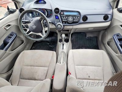 Zdjęcie 8 z 12 samochodu: 2010 HONDA INSIGHT EX VIN:JHMZE2H73AS004120 - miniatura