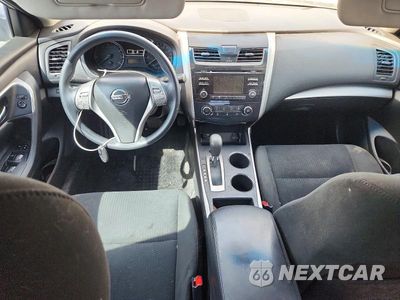 Zdjęcie 8 z 12 samochodu: 2015 NISSAN ALTIMA 2.5 S VIN:1N4AL3AP7FC423129 - miniatura