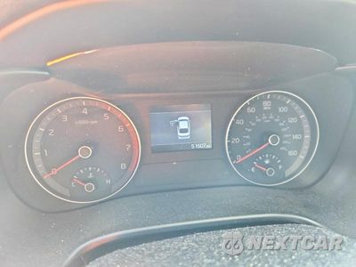 Zdjęcie 9 z 13 samochodu: 2019 KIA FORTE LXS VIN:3KPF24AD2KE130370 - miniatura