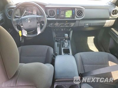 Zdjęcie 8 z 12 samochodu: 2018 TOYOTA TACOMA TRD OFF-ROAD VIN:3TMCZ5AN2JM153598 - miniatura