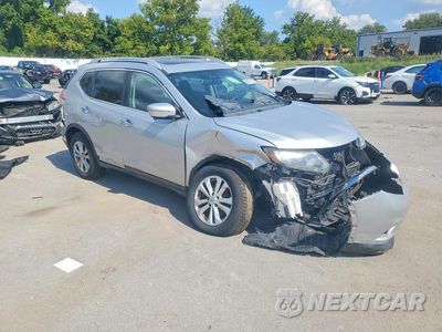 Czwarte zdjęcie samochodu z boku: 2015 NISSAN ROGUE SV VIN:5N1AT2MV0FC876258 - miniatura