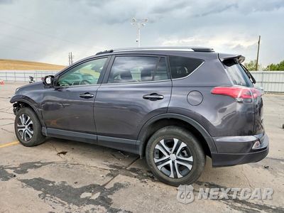 Drugie zdjęcie samochodu z przodu: 2018 TOYOTA RAV4 LE VIN:JTMBFREVXJJ261275 - miniatura