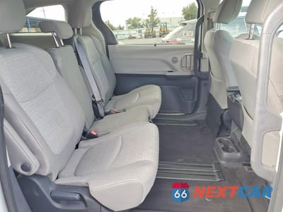 Zdjęcie 11 z 13 samochodu: 2024 TOYOTA SIENNA LE VIN:5TDKRKECXRS195743 - miniatura
