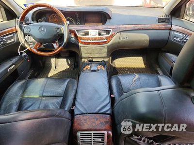 Zdjęcie 8 z 12 samochodu: 2007 MERCEDES-BENZ S 550 VIN:WDDNG71X67A118053 - miniatura