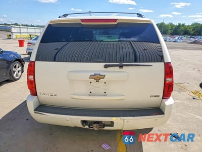 Zdjęcie 6 z 13 samochodu: 2010 CHEVROLET TAHOE K1500 LTZ VIN:1GNUKCE0XAR184809 - miniatura