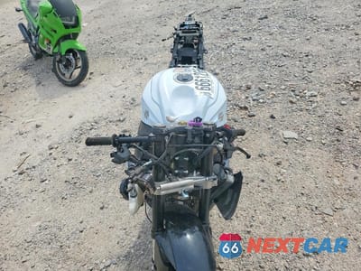 Piąte zdjęcie samochodu w środku: 2015 SUZUKI GSX-R600 VIN:JS1GN7FA6F2101303 - miniatura