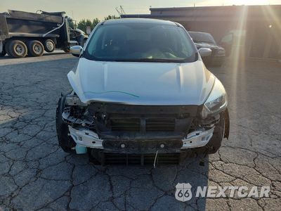 Piąte zdjęcie samochodu w środku: 2017 FORD ESCAPE SE VIN:1FMCU0G9XHUB67214 - miniatura
