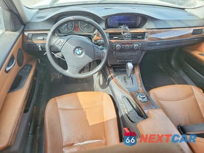 Zdjęcie 8 z 12 samochodu: 2009 BMW 328 XI SULEV VIN:WBAPK53519A646410 - miniatura