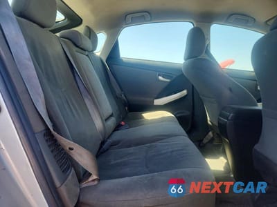 Zdjęcie 10 z 12 samochodu: 2014 TOYOTA PRIUS TWO VIN:JTDKN3DU1E1800557 - miniatura
