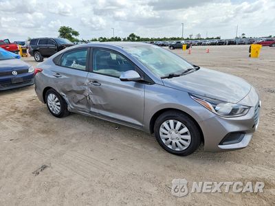Czwarte zdjęcie samochodu z boku: 2021 HYUNDAI ACCENT SE VIN:3KPC24A64ME141278 - miniatura