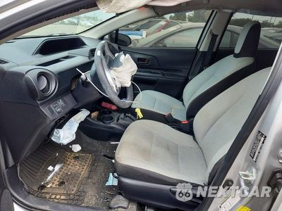 Zdjęcie 7 z 12 samochodu: 2015 TOYOTA PRIUS C ONE VIN:JTDKDTB33F1586833 - miniatura