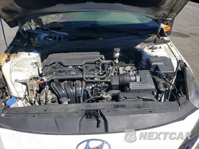Zdjęcie 11 z 12 samochodu: 2022 HYUNDAI ELANTRA SE VIN:5NPLL4AG7NH072508 - miniatura