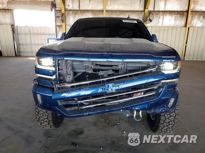 Piąte zdjęcie samochodu w środku: 2018 CHEVROLET SILVERADO K1500 LTZ VIN:3GCUKSEC7JG416697 - miniatura