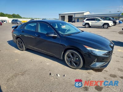 Czwarte zdjęcie samochodu z boku: 2023 HYUNDAI ELANTRA SEL VIN:KMHLM4AG9PU549974 - miniatura