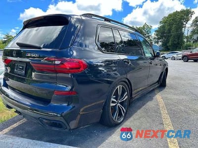 Trzecie zdjęcie samochodu z tyłu: 2022 BMW X7 M50I VIN:5UXCX6C06N9N10085 - miniatura