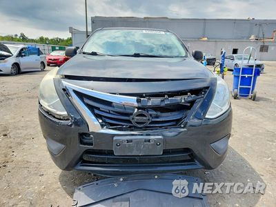 Piąte zdjęcie samochodu w środku: 2015 NISSAN VERSA 1.6 S VIN:3N1CN7APXFL941795 - miniatura
