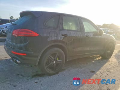Trzecie zdjęcie samochodu z tyłu: 2016 PORSCHE CAYENNE SE HYBRID VIN:WP1AE2A24GLA16551 - miniatura