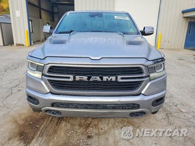 Piąte zdjęcie samochodu w środku: 2021 RAM 1500 LARAMIE VIN:1C6SRFJTXMN792667 - miniatura