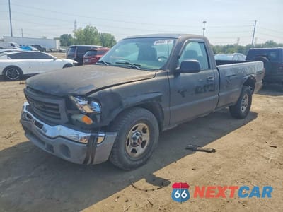 2004 GMC NEW SIERRA C1500 1GTEC14V24Z262371 - główne zdjęcie licytacji z USA - miniatura