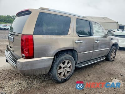 Trzecie zdjęcie samochodu z tyłu: 2007 CADILLAC ESCALADE LUXURY VIN:1GYFK63837R156333 - miniatura