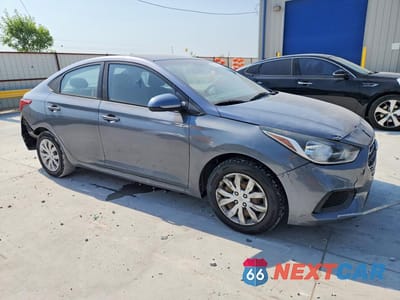 Czwarte zdjęcie samochodu z boku: 2020 HYUNDAI ACCENT SE VIN:3KPC24A60LE096600 - miniatura