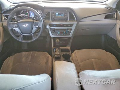 Zdjęcie 8 z 13 samochodu: 2015 HYUNDAI SONATA SE VIN:5NPE24AF7FH028674 - miniatura
