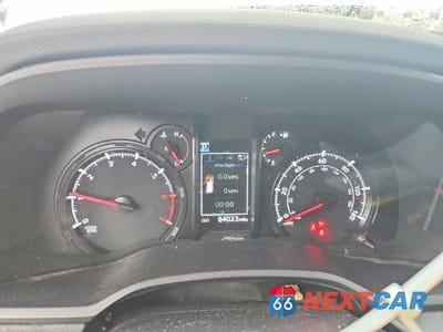 Zdjęcie 9 z 12 samochodu: 2022 TOYOTA 4RUNNER SR5 VIN:JTEMU5JR7N5990005 - miniatura