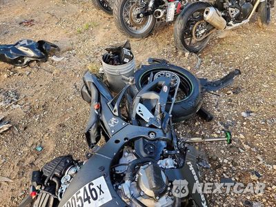 Piąte zdjęcie samochodu w środku: 2016 KAWASAKI ZX1000 R VIN:JKAZXCR10GA000076 - miniatura