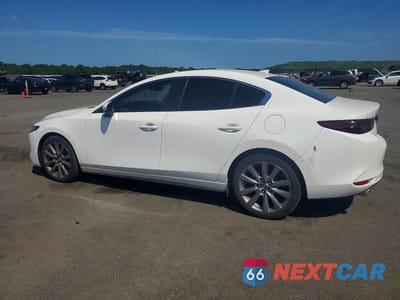 Drugie zdjęcie samochodu z przodu: 2020 MAZDA 3 PREFERRED VIN:3MZBPBDM4LM125773 - miniatura