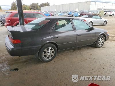 Trzecie zdjęcie samochodu z tyłu: 2001 TOYOTA CAMRY LE V6 VIN:4T1BF22K11U967661 - miniatura