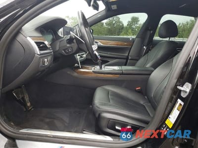 Zdjęcie 7 z 12 samochodu: 2019 BMW 740 XI VIN:WBA7E4C58KGV70298 - miniatura