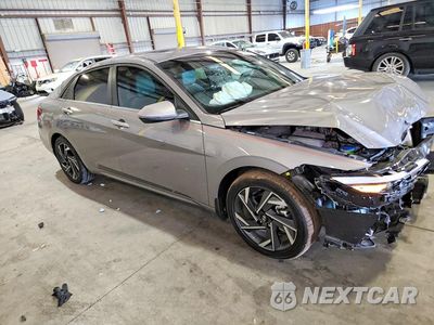 Czwarte zdjęcie samochodu z boku: 2025 HYUNDAI ELANTRA LIMITED VIN:KMHLN4DJXSU136538 - miniatura