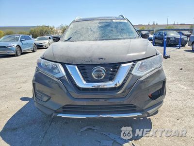 Piąte zdjęcie samochodu w środku: 2018 NISSAN ROGUE SV VIN:JN8AT2MT9JW456366 - miniatura
