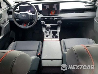 Zdjęcie 8 z 13 samochodu: 2026 TOYOTA RAV4 WOODLAND VIN:2T36CRAV6TW026828 - miniatura