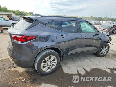 Trzecie zdjęcie samochodu z tyłu: 2021 CHEVROLET BLAZER 1LT VIN:3GNKBBRA5MS519013 - miniatura