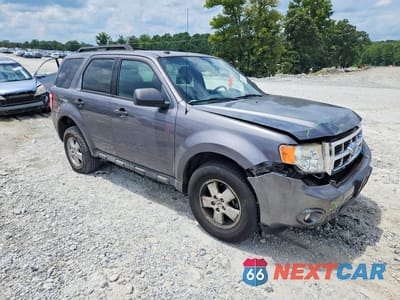 Czwarte zdjęcie samochodu z boku: 2009 FORD ESCAPE XLT VIN:1FMCU03G59KA63599 - miniatura