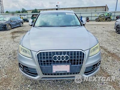 Piąte zdjęcie samochodu w środku: 2016 AUDI Q5 PREMIUM PLUS VIN:WA1L2AFP0GA012357 - miniatura