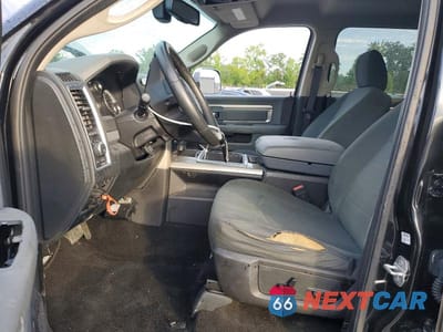 Zdjęcie 7 z 12 samochodu: 2015 RAM 1500 SLT VIN:1C6RR6LM0FS623234 - miniatura