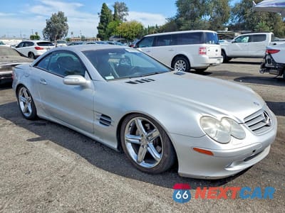 Czwarte zdjęcie samochodu z boku: 2004 MERCEDES-BENZ SL 500 VIN:WDBSK75F44F074936 - miniatura