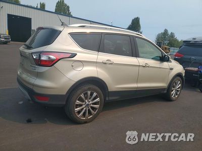 Trzecie zdjęcie samochodu z tyłu: 2018 FORD ESCAPE TITANIUM VIN:1FMCU9J90JUC89406 - miniatura