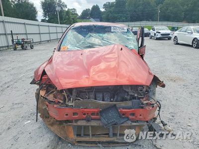 Piąte zdjęcie samochodu w środku: 2018 FORD FOCUS SEL VIN:1FADP3M20JL277215 - miniatura