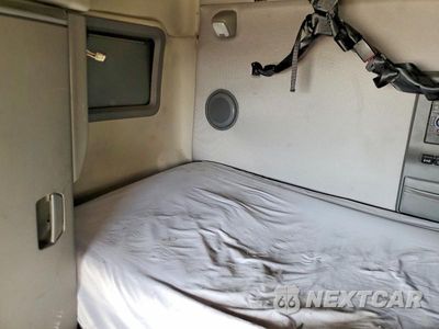 Zdjęcie 10 z 13 samochodu: 2021 VOLVO VNL SEMI TRUCK VIN:4V4NC9EH3MN275018 - miniatura