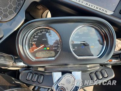 Zdjęcie 7 z 8 samochodu: 2017 HARLEY-DAVIDSON FLTRU VIN:1HD1KGD15HB648975 - miniatura
