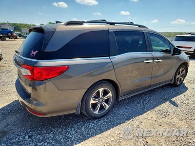 Trzecie zdjęcie samochodu z tyłu: 2018 HONDA ODYSSEY TOURING VIN:5FNRL6H8XJB069616 - miniatura