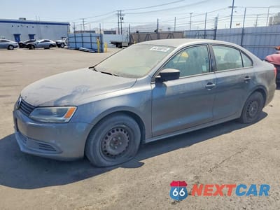 2014 VOLKSWAGEN JETTA BASE 3VW2K7AJ1EM208537 - główne zdjęcie licytacji z USA - miniatura