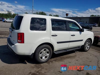 Trzecie zdjęcie samochodu z tyłu: 2015 HONDA PILOT LX VIN:5FNYF4H29FB050226 - miniatura