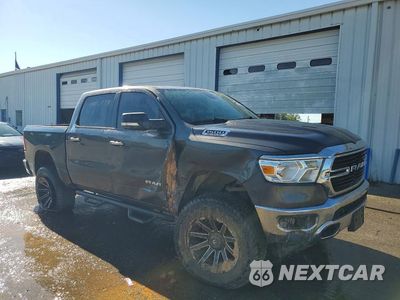 Czwarte zdjęcie samochodu z boku: 2020 RAM 1500 BIG HORN/LONE STAR VIN:1C6SRFFT6LN125702 - miniatura