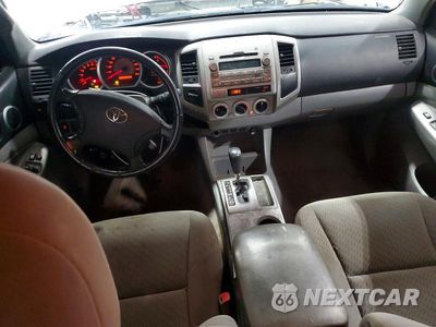 Zdjęcie 8 z 12 samochodu: 2010 TOYOTA TACOMA V6 VIN:5TELU4EN8AZ687520 - miniatura