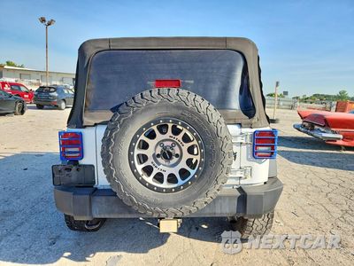 Zdjęcie 6 z 12 samochodu: 2016 JEEP WRANGLER UNLIMITED SPORT VIN:1C4BJWDG6GL110219 - miniatura