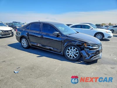 Czwarte zdjęcie samochodu z boku: 2011 VOLKSWAGEN JETTA SE VIN:3VWDZ7AJ2BM357913 - miniatura